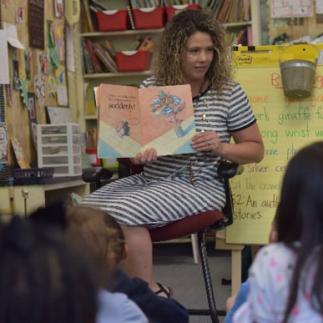 Reading to students